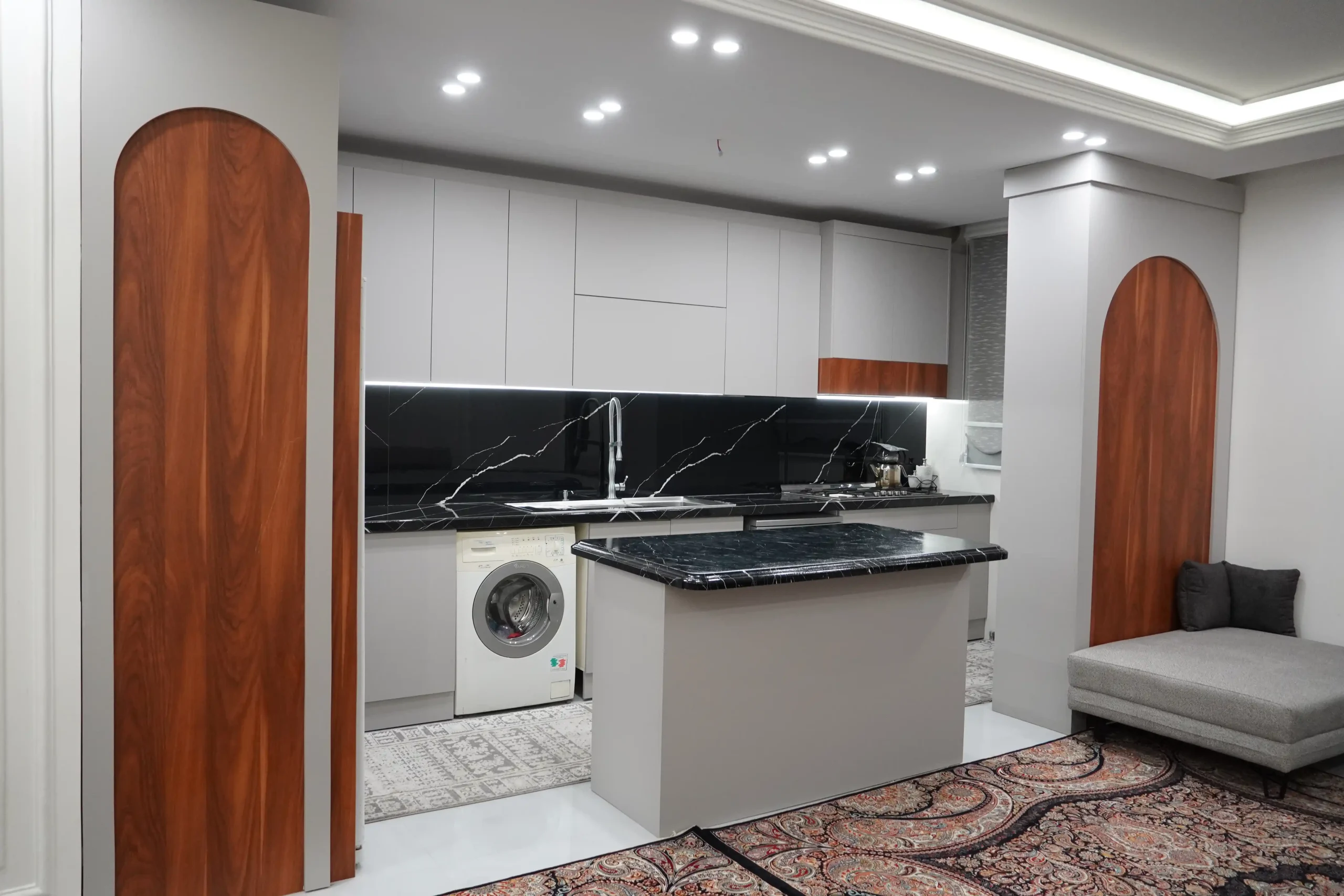 کابینت مدرن ترکیبی طوسی و چوب